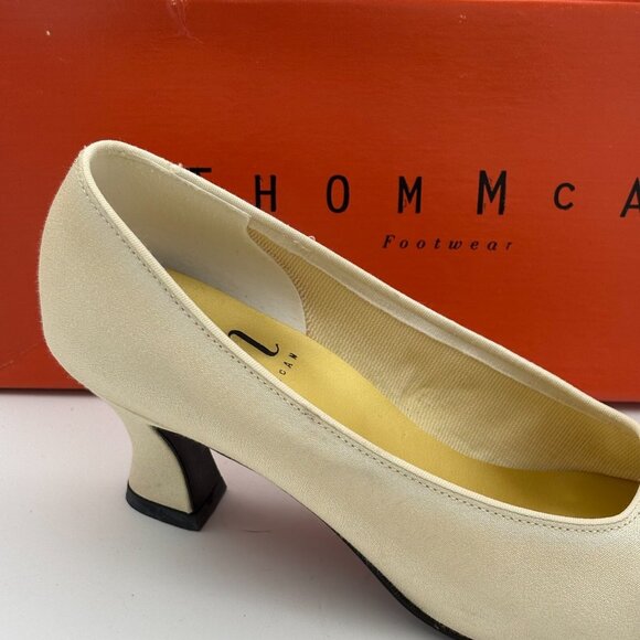 Vintage Thom McAn Heels Ivory Pumps Closed Toe Business Casual Womens 1980s 6 - Picture 3 of 8